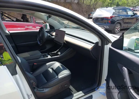 2021 Tesla Model Y Standard Range Rear-Wheel Drive from USA, damaged, VIN 5YJYGDEDXMF109655